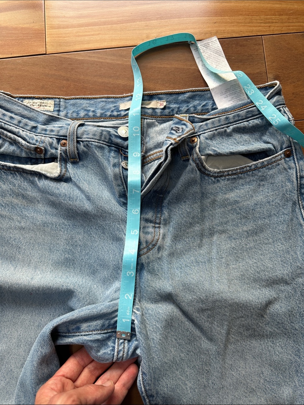 Levis Light Blue Women's High-Rise Jeans 30 - Picture 6 of 15